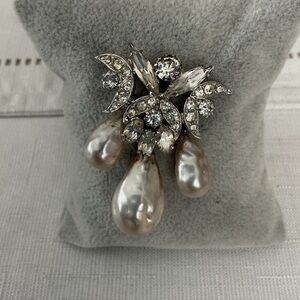 Weiss Rare Drop Dangle Silver Tone Brooch